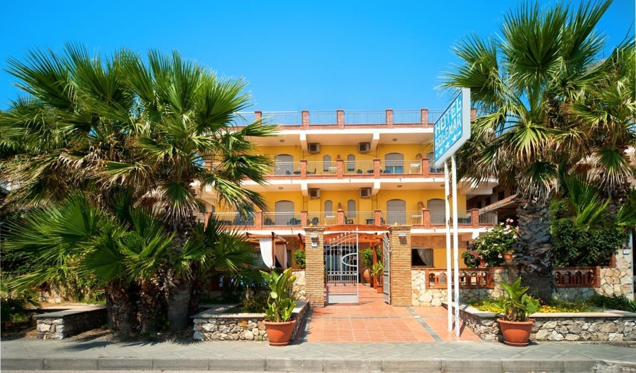 Hotel Solemar SantʼAlessio Siculo Dış mekan fotoğraf